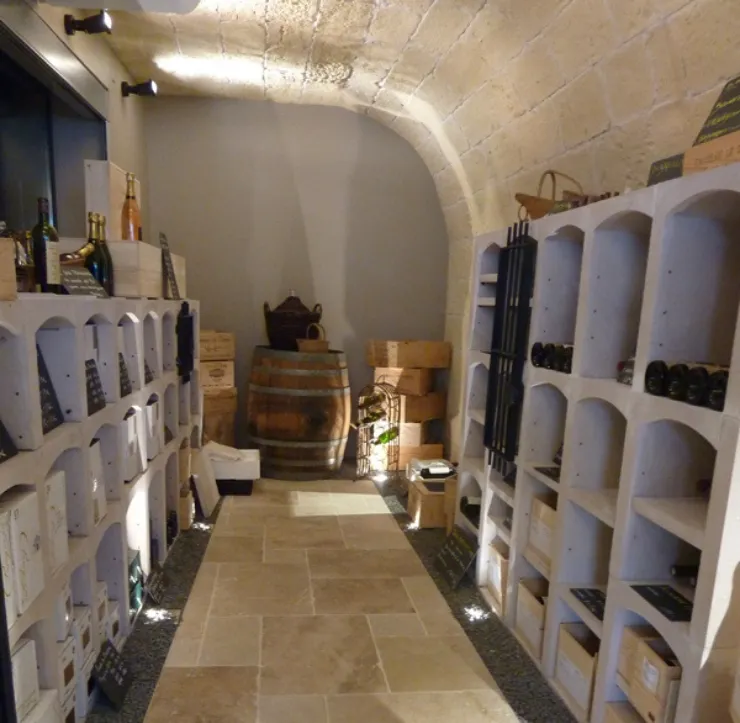 cave a vin en pierre