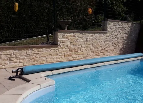 panneau mural extérieur